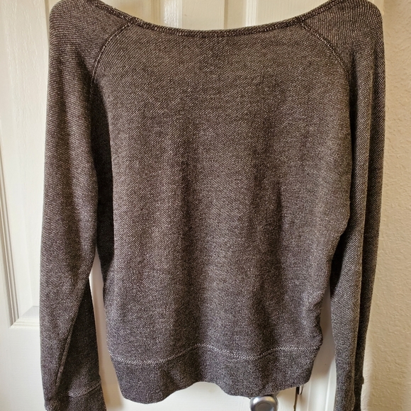 Vintage Young & Reckless Sweatshirt - Picture 7 of 7